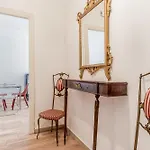 Retro Design Flat Near Vaticano *