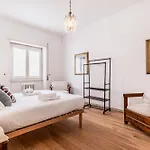 Retro Design Flat Near Vaticano